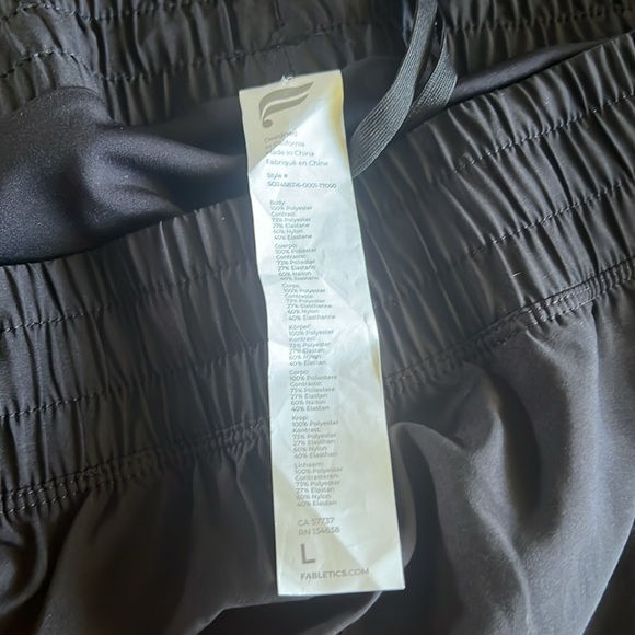 Fabletics athletic shorts - Picture 5 of 5